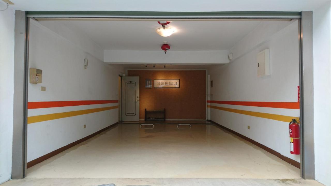 Park Motel Chiayi Eksteriør billede