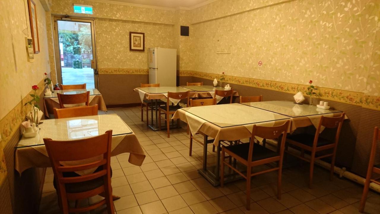 Park Motel Chiayi Eksteriør billede