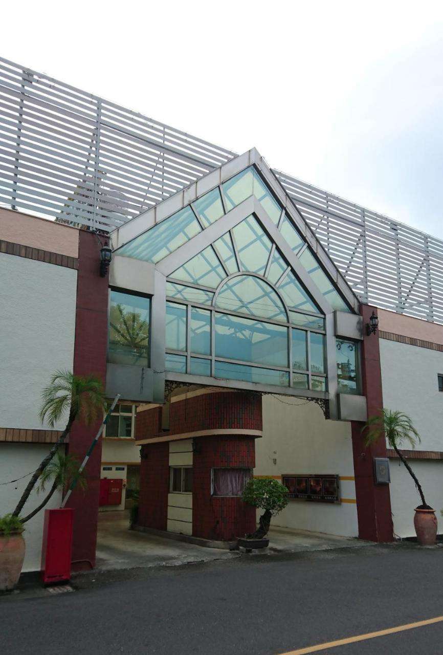 Park Motel Chiayi Eksteriør billede